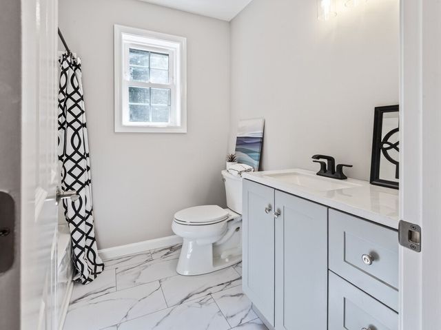 87 Murray Rd, Ashburnham, MA 01430