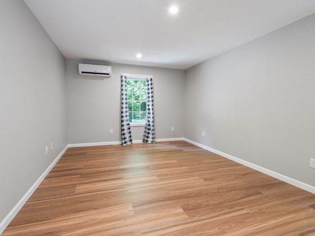 87 Murray Rd, Ashburnham, MA 01430