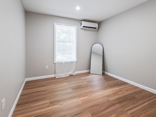 87 Murray Rd, Ashburnham, MA 01430