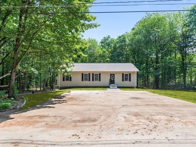 87 Murray Rd, Ashburnham, MA 01430