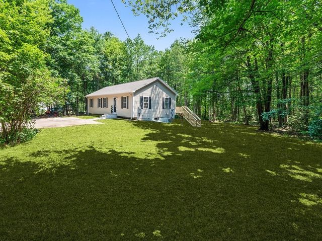 87 Murray Rd, Ashburnham, MA 01430
