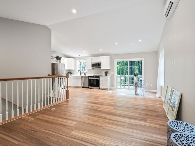 87 Murray Rd, Ashburnham, MA 01430