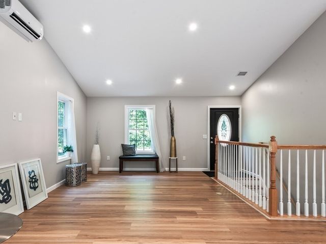 87 Murray Rd, Ashburnham, MA 01430