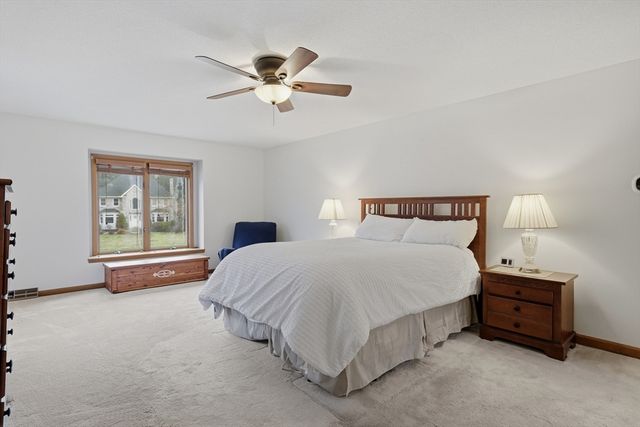 237 Millbrook Dr, East Longmeadow, MA 01028