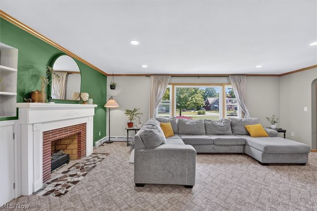 13795 Shawnee Trail, Middleburg Heights, OH 44130