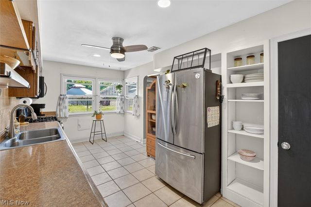 13795 Shawnee Trail, Middleburg Heights, OH 44130