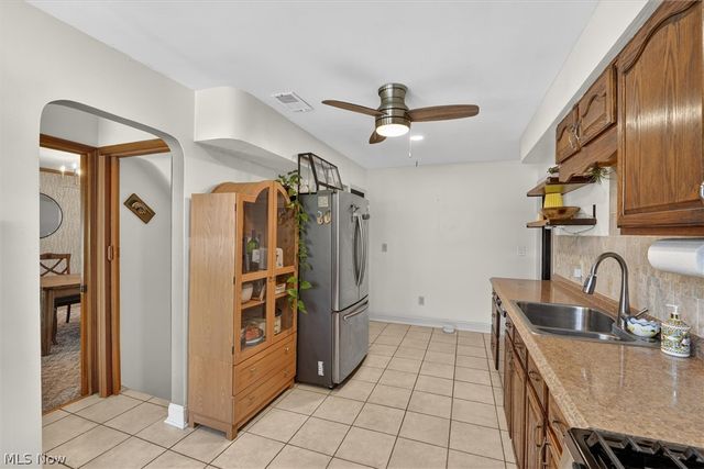 13795 Shawnee Trail, Middleburg Heights, OH 44130