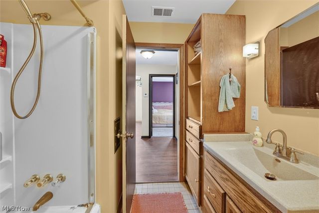 13795 Shawnee Trail, Middleburg Heights, OH 44130