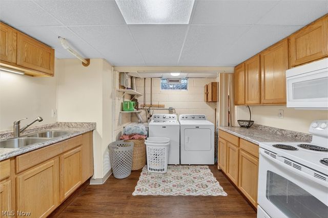 13795 Shawnee Trail, Middleburg Heights, OH 44130