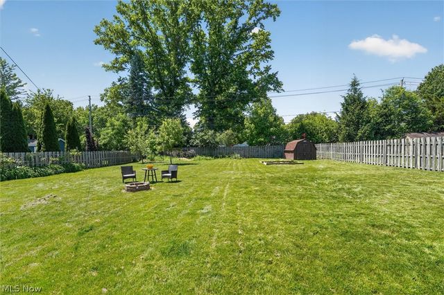 13795 Shawnee Trail, Middleburg Heights, OH 44130