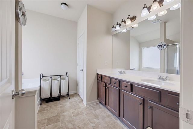 2978 Woodward Down Trail, Buford, GA 30519