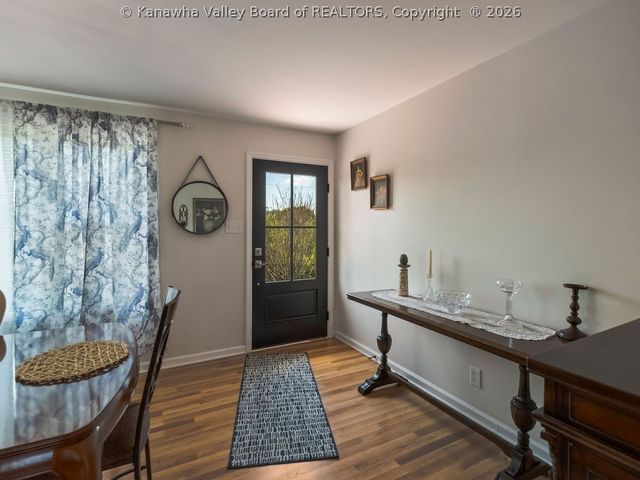 2010 Cameron Lane, Sissonville, WV 25320