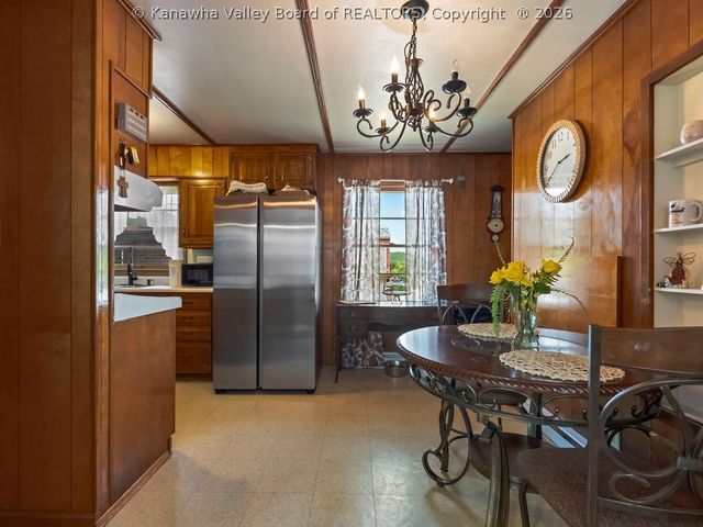 2010 Cameron Lane, Sissonville, WV 25320