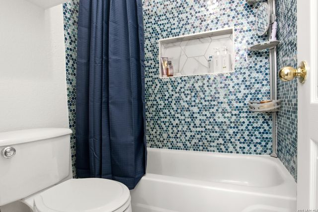 11107 Sadler Grv, San Antonio, TX 78249