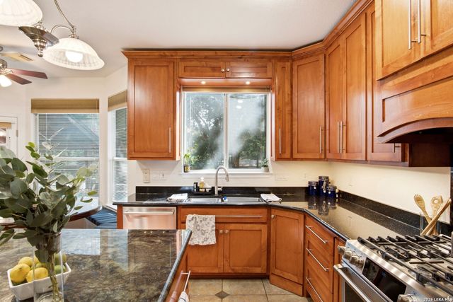 11107 Sadler Grv, San Antonio, TX 78249