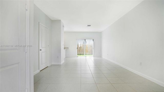 2676 SE 12th St 2676, Homestead, FL 33035