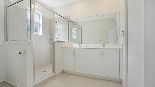 2676 SE 12th St 2676, Homestead, FL 33035