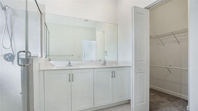 2676 SE 12th St 2676, Homestead, FL 33035