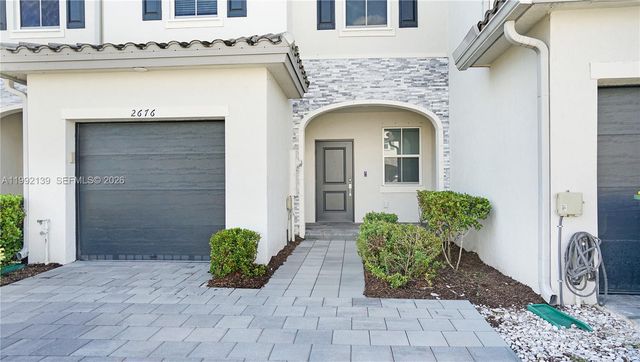 2676 SE 12th St 2676, Homestead, FL 33035