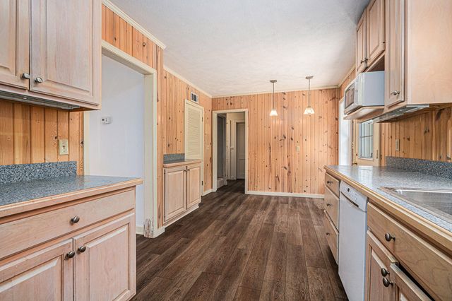 49209 Howard Avenue, Grand Beach Vllg, MI 49117