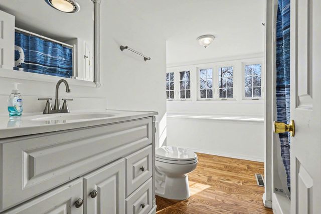 49209 Howard Avenue, Grand Beach Vllg, MI 49117