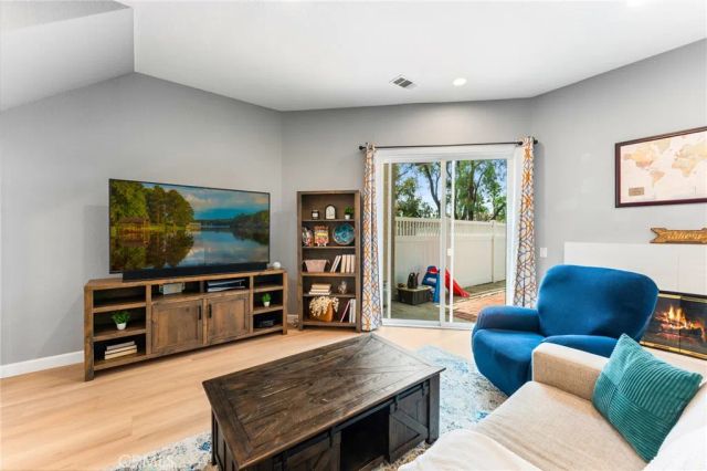 26282 Hanover, Laguna Hills, CA 92653