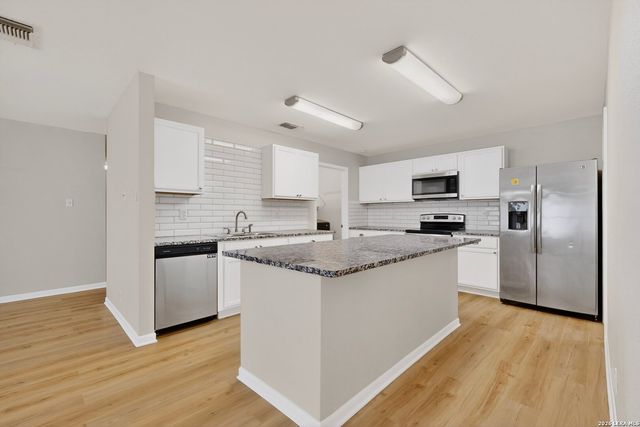 12910 Hunters Moon, San Antonio, TX 78249