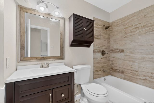 12910 Hunters Moon, San Antonio, TX 78249