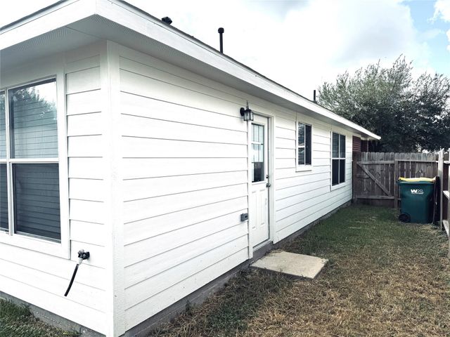 2706 Star Peak Drive, Houston, TX 77088