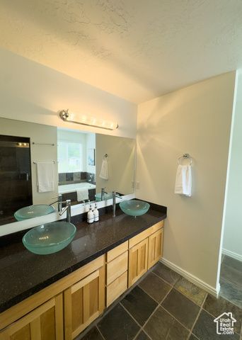 841 E 8600 S, Sandy, UT 84094
