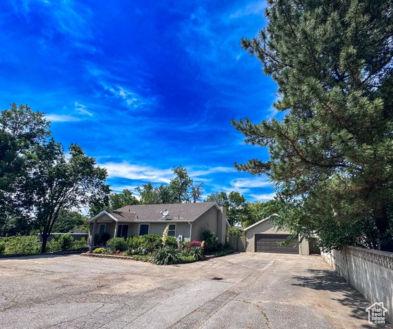 841 E 8600 S, Sandy, UT 84094