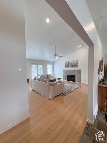 841 E 8600 S, Sandy, UT 84094