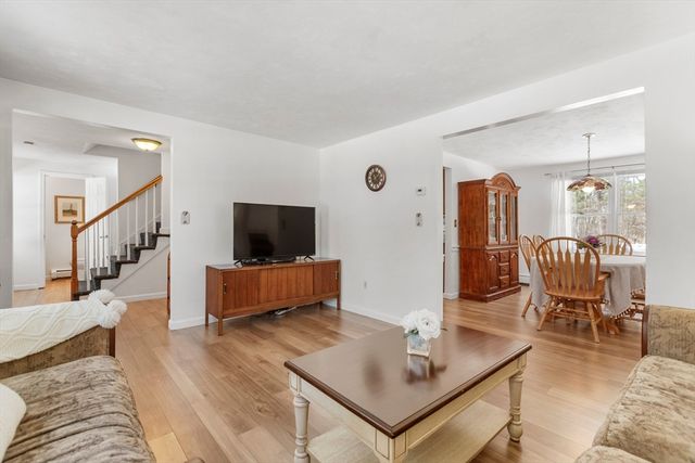 8 Liberty Road, Medway, MA 02053