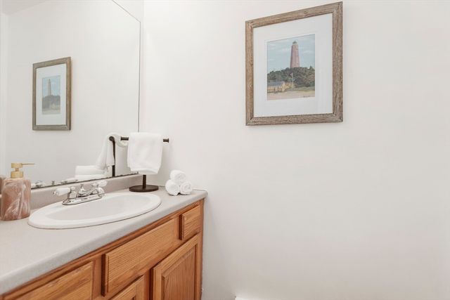 8 Liberty Road, Medway, MA 02053