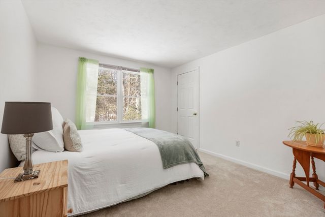 8 Liberty Road, Medway, MA 02053