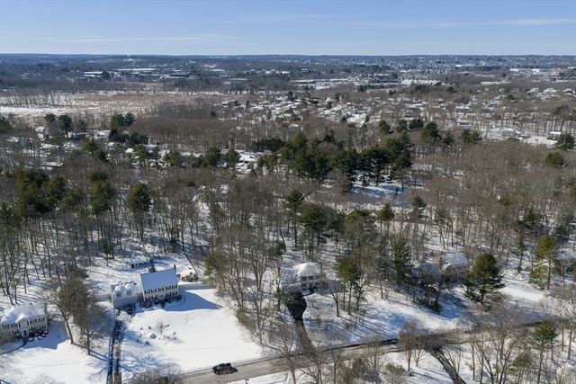 8 Liberty Road, Medway, MA 02053