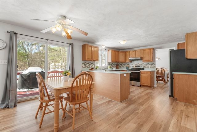 8 Liberty Road, Medway, MA 02053