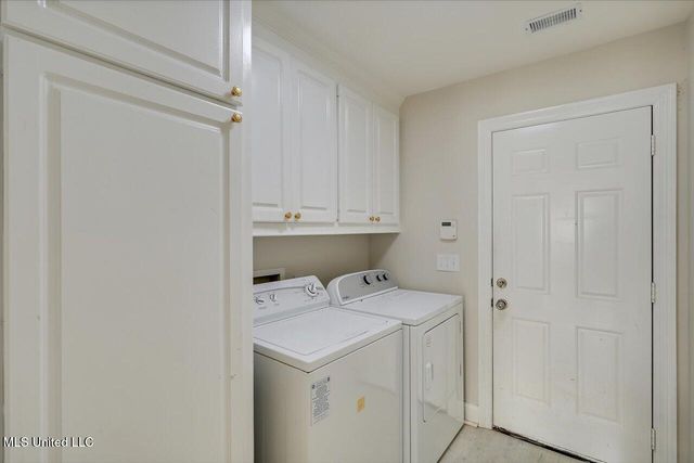 230 Lighthouse Lane, Brandon, MS 39047