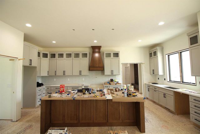 5143 N Brownwood Drive, Janesville, WI 53545