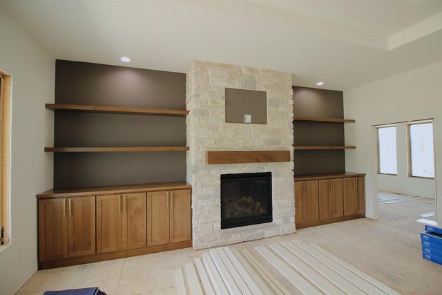 5143 N Brownwood Drive, Janesville, WI 53545