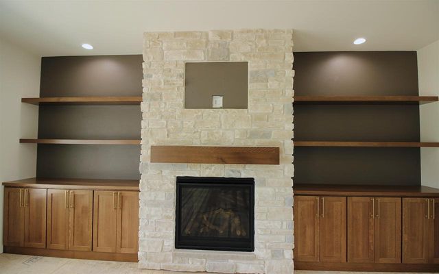 5143 N Brownwood Drive, Janesville, WI 53545