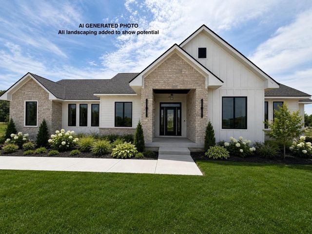 5143 N Brownwood Drive, Janesville, WI 53545
