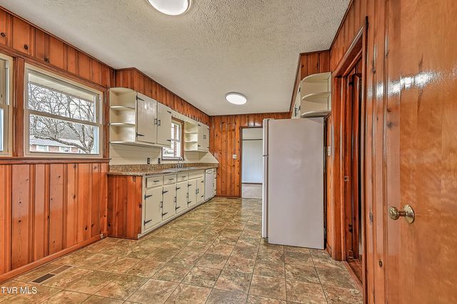 129 Thompson Street, Kingsport, TN 37660