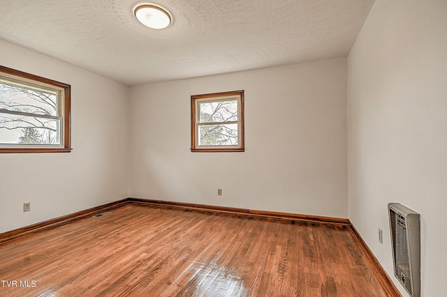 129 Thompson Street, Kingsport, TN 37660