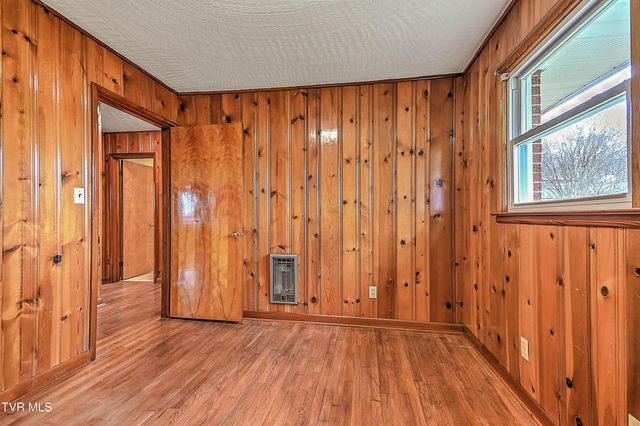 129 Thompson Street, Kingsport, TN 37660