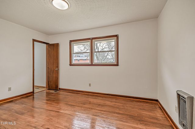 129 Thompson Street, Kingsport, TN 37660