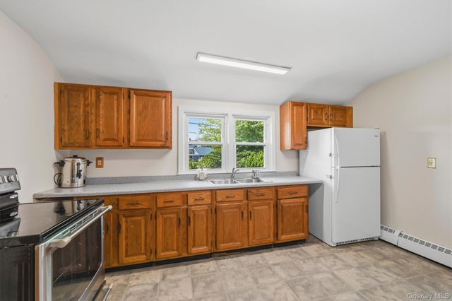 21 Hillside Avenue, Woodbourne, NY 12788