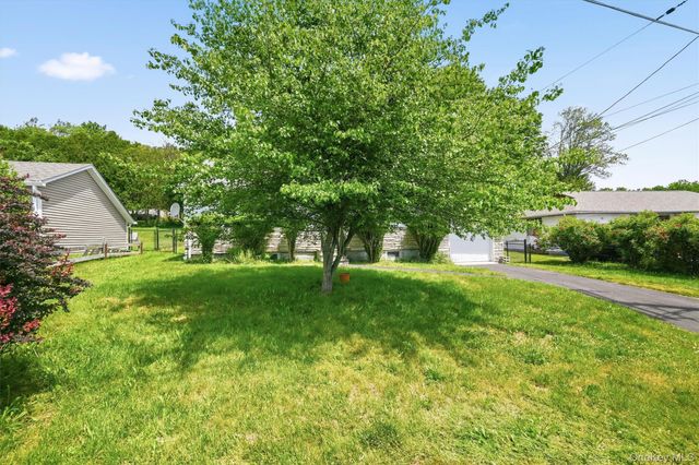 21 Hillside Avenue, Woodbourne, NY 12788