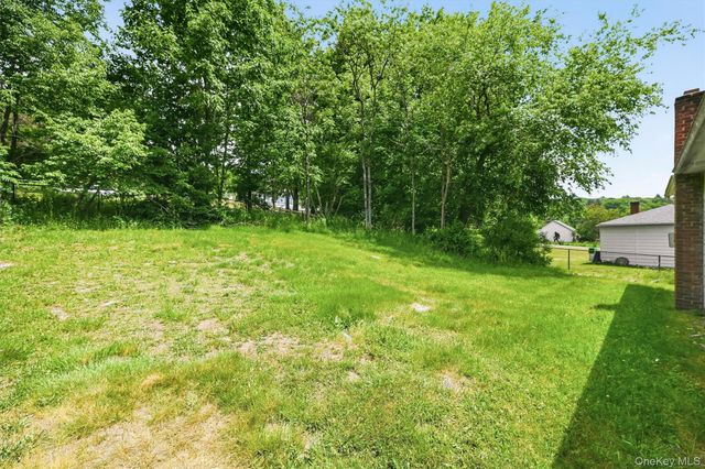 21 Hillside Avenue, Woodbourne, NY 12788