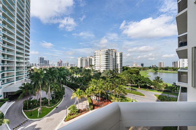 20185 E Country Club Dr 604, Aventura, FL 33180